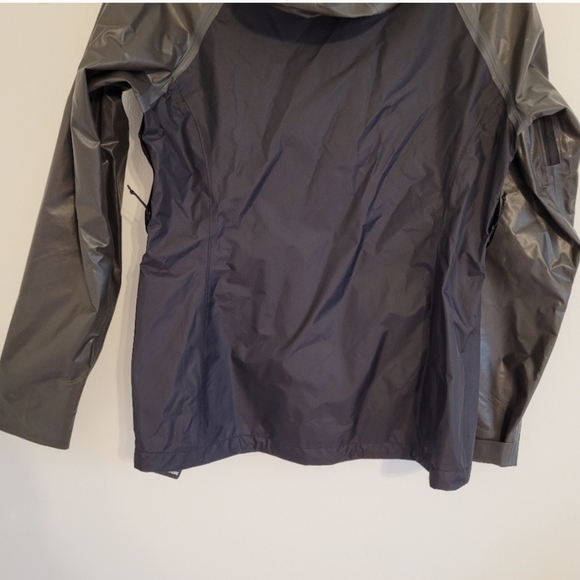 NWT Columbia Light windbreaker jacket - Picture 9 of 13